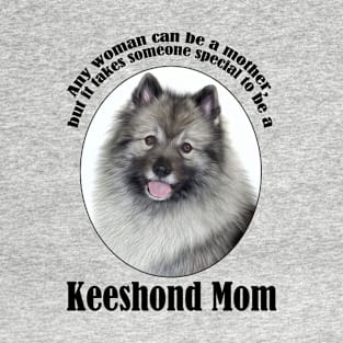 Keeshond Mom T-Shirt